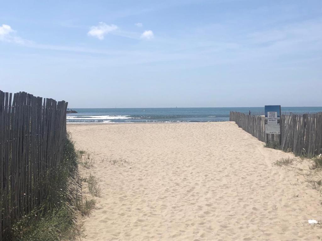 Le Grau Du Roi - Rive Droite - Plage Du Boucanet Exterior foto