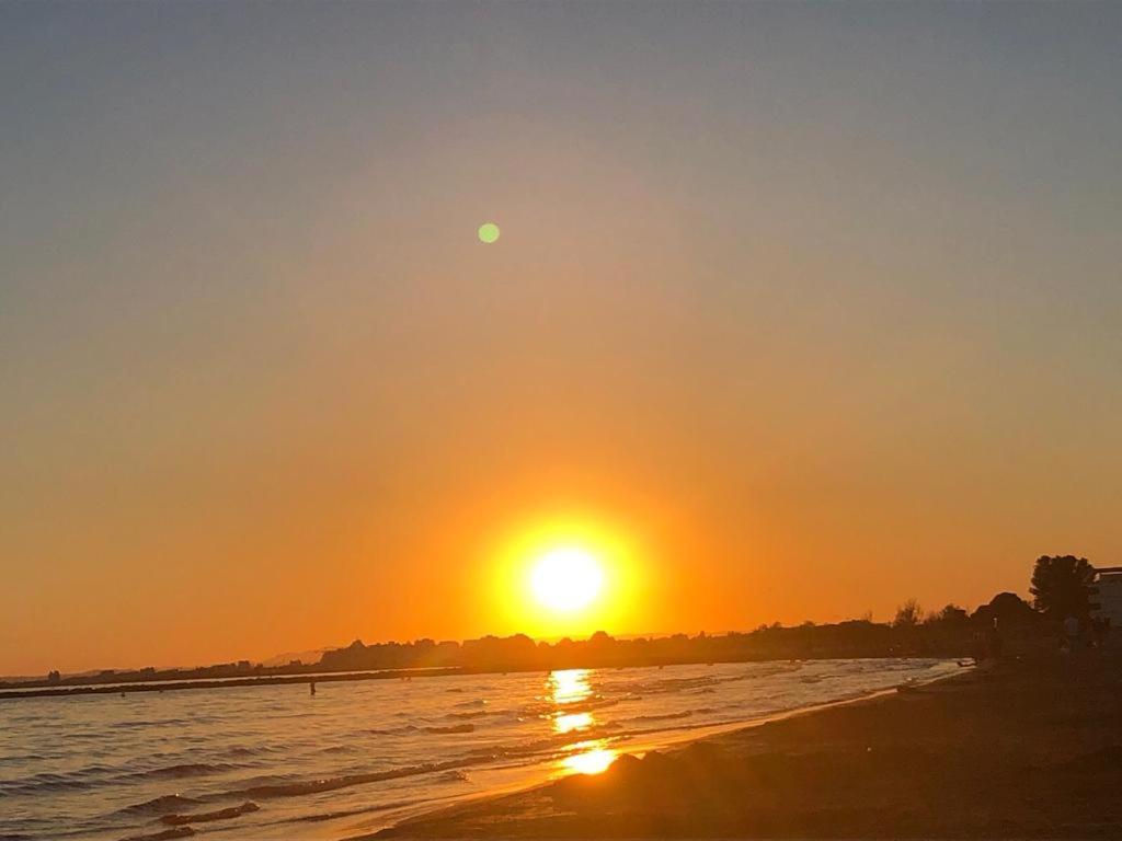 Le Grau Du Roi - Rive Droite - Plage Du Boucanet Exterior foto